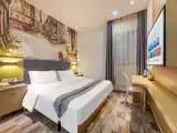 Yimi Elegant Double Bed Room
