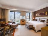 Deluxe Boutique Double Bed Room (180-Degree City Center View, Washer Dryer, Full Kitchen)