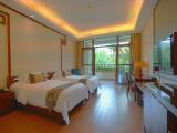 2-bed Room With Courtyard View