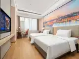 Deluxe 2-Bed Room