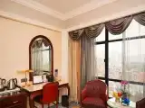 Executive Lake-view Twin Room