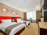 Cozy 2-bed Room
