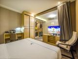 Superior Executive Suite (Living Room)