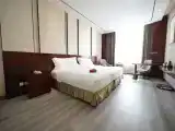 Deluxe Queen Bed Room - Quiet Night Good Sleep Spacious