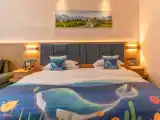 Cozy Family Room(Push The Twin Beds Together)