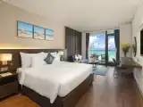 Grand Beach Front Room