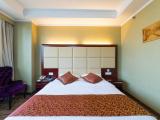 Queen Room With City View