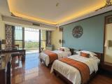 Rising Tide South Sea Twin Room (High Floor Mountain and Sea View)