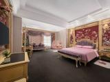 Guestroom (Females Only)