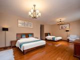 Sunshine Family Room