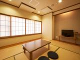 [Non-smoking] Japanese-style Room For 3-4 People Shared Bathroom And Toilet