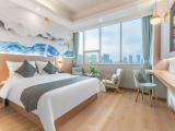 Yuantong Shan Light Luxury City-View Double Bed Room (180° City-View + Air Conditioning + Spacious + Quiet)