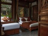 Courtyard Triple Family Room - "Yue Yang Lou" Di Sign Series