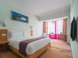 Zero Pressure Deluxe Room