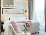Comfy Queen Room