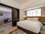 Deluxe Grand King Bed Room