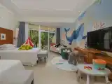 Ocean Theme Family Garden Room - Courtyard-View