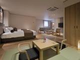 401 Corner Room With Cypress Open-Air Bath