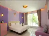 Quartery Room