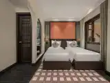 Signature Lantern Room