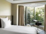 Corner Three Bedrooms Residence with Park View