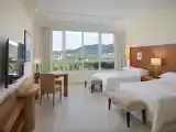 Elegant 2-bed Room