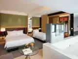 Family Room - Street-View (Pool)