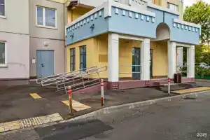 МаксРеалти24 на улице Герасима Курина 26, Москва