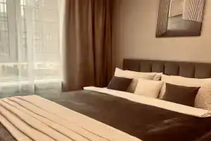 Алис на улице Большая Филёвская 3 корпус 4, Москва