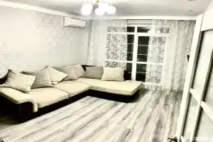 АПАРТАМЕНТЫ ПОСУТОЧНО, Аксай