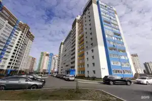 Две Подушки на улице Горбатова, Брянск