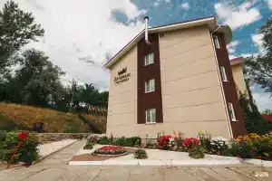 Гостиница «Дилижанс», Чайковский