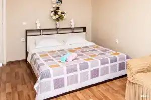 Апартаменты на г.Крымск, ул.Надежды, д.7а, Крымск