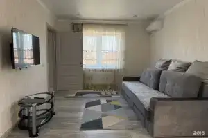 Новая двухкомнатная квартира рядом с центром, набережной, Владикавказ
