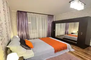 Апартаменты на Ш.Косм 217-24 эт, Пермь