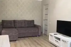 Апартаменты на 10) Проспект Октября, 37- кв.38, Уфа