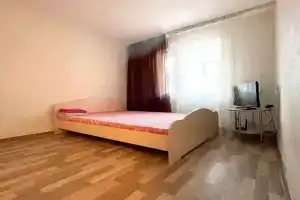 Апартаменты на улица Парижской Коммуны, 42А, Красноярск