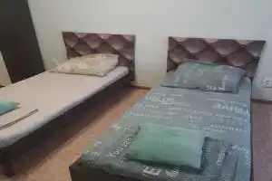 Апартаменты на Алабина д.4 кв. 13, Придорожный