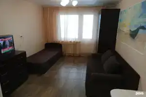 Vash Dom Na Azina 15 Apartments, Киров