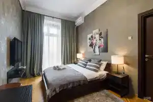 GMApartments (ДжиЭмАпартментс) на улице Серафимовича, Москва