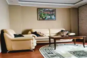 Апартаменты на улица Кузбасской Дивизии, 24А, Псков