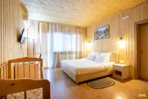 Шале, Остров