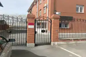 Гостиница «Вел Стрит», Озёрск