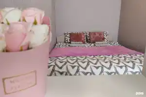 Апартаменты на 4.Звягина 7, 2 п, Тюмень