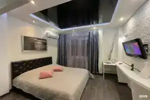 Infinity of Days (Инфинити оф Дэйс) на улице Карла Маркса, Уфа