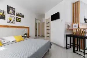 Апартаменты на улица Парижской Коммуны,  д 4, Казань