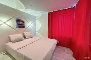 По суткам 33 на проспекте Строителей 9К1