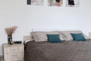 Апартаменты на улица Кустодиева, 5к1, Санкт-Петербург