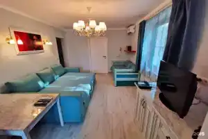 Oksanas apartments, Гульрипш