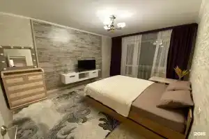 Апартаменты на микрорайон 4/5, улица Хирурга Нечаева, 11, Елабуга